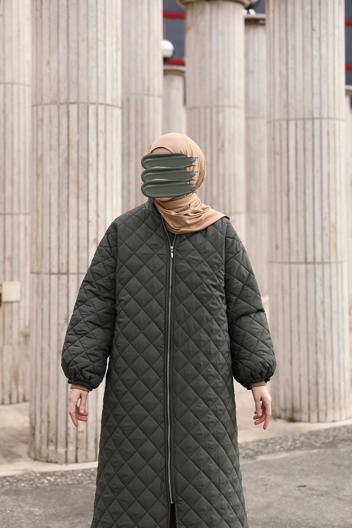 Kapitone Mont - Haki