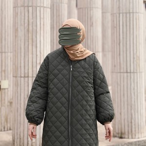 Kapitone Mont - Haki