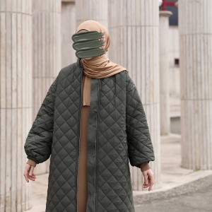 Kapitone Mont - Haki