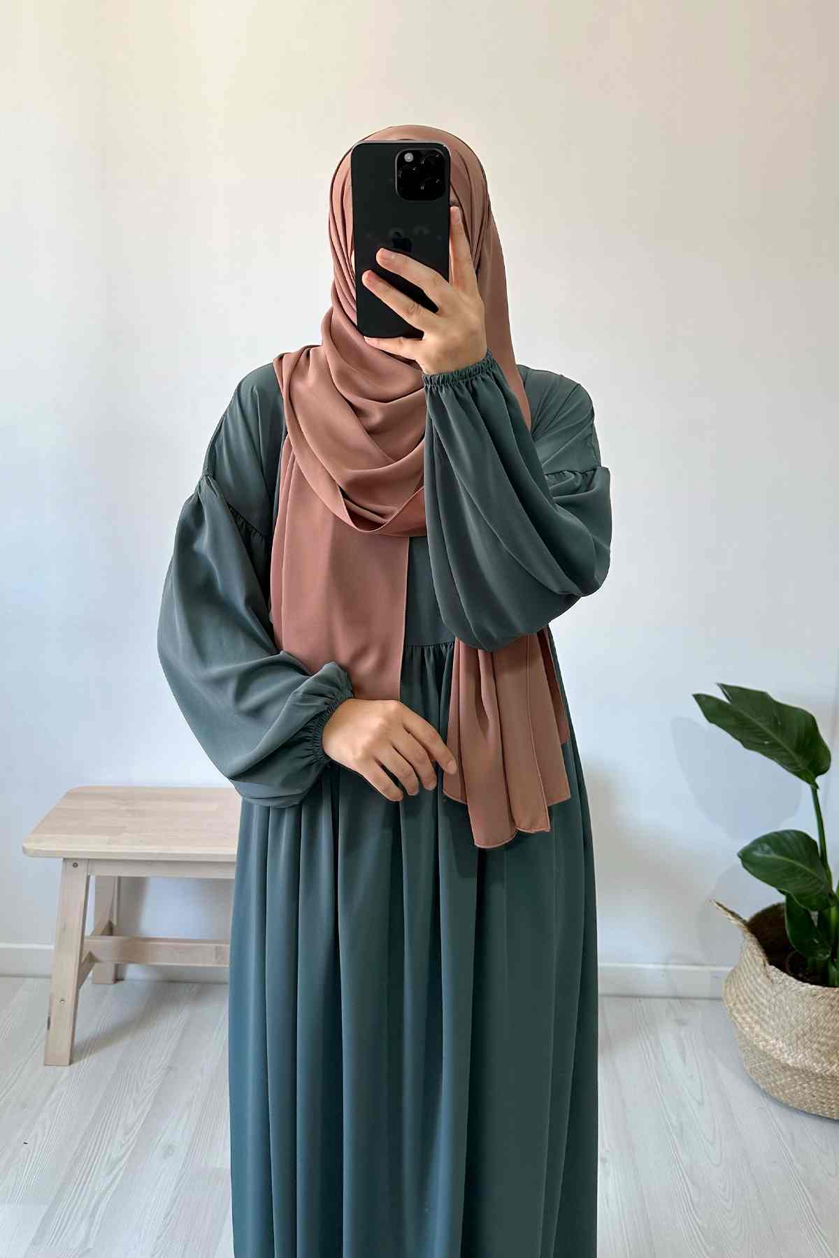 Rabia Elbise Ferace - Su Yeşili