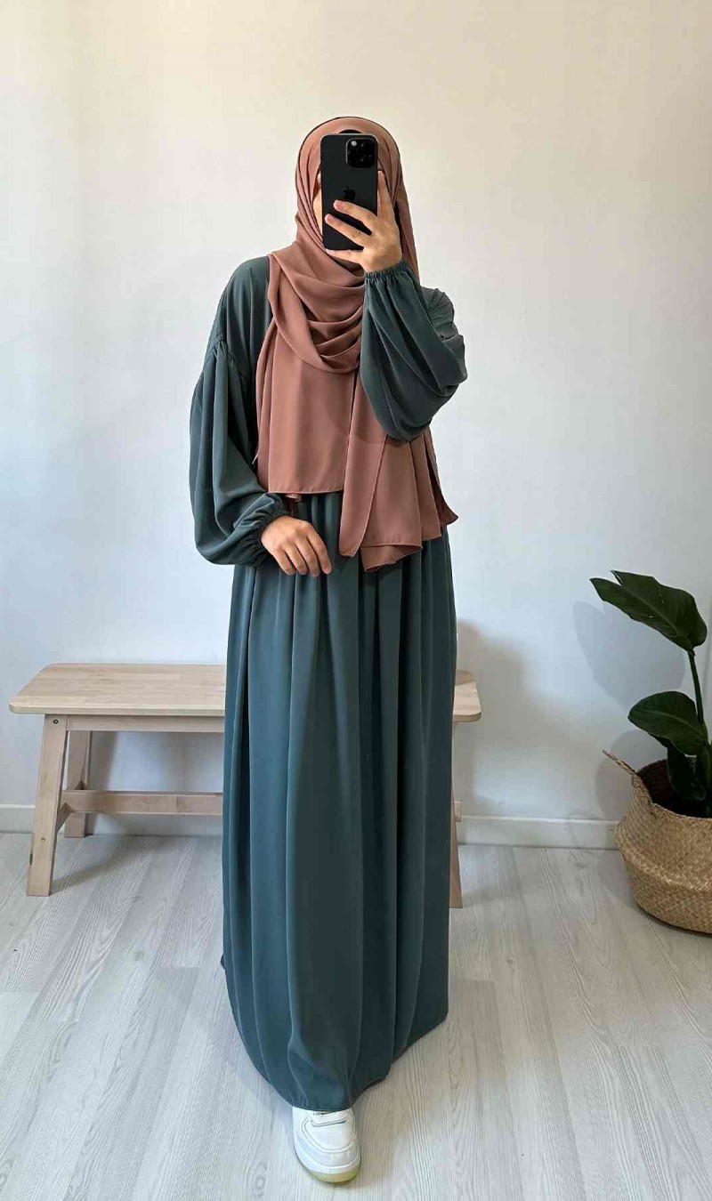 Rabia Elbise Ferace - Su Yeşili