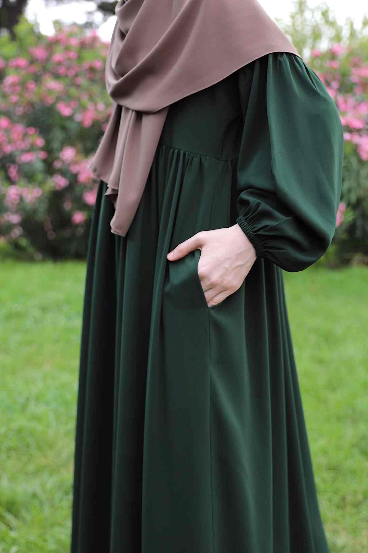 Rabia Elbise Ferace - Haki