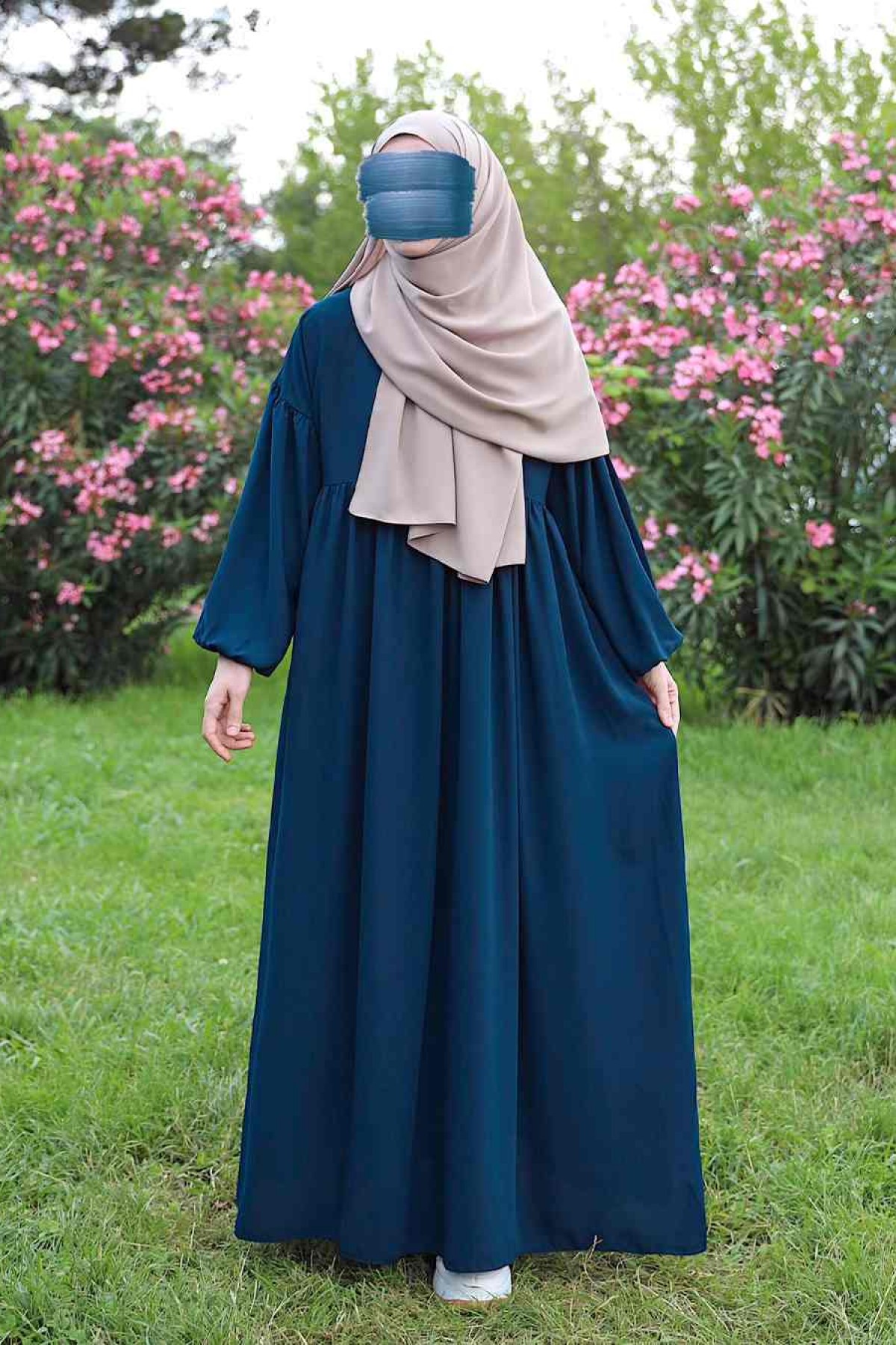 Rabia Elbise Ferace - Petrol Mavisi
